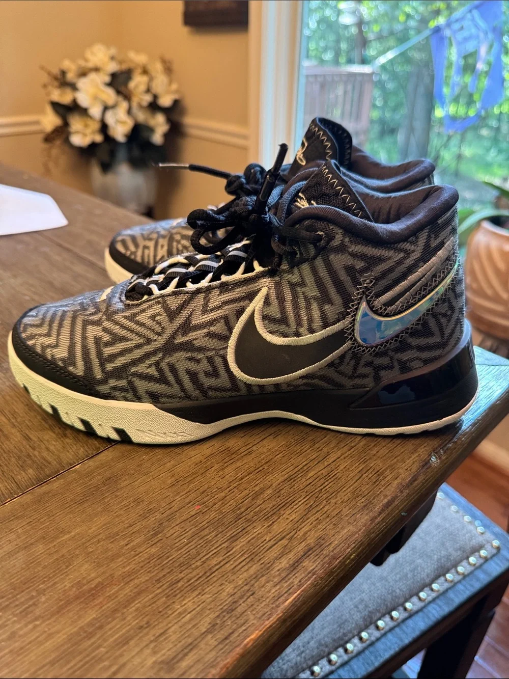 2025 Nike Zoom LeBron NXXT Genisus 'Black' Size 5 Kid